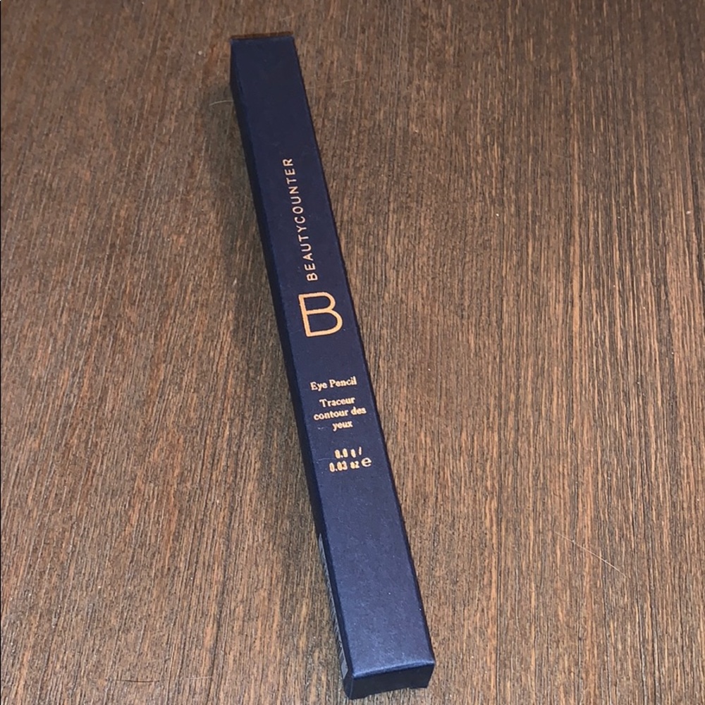 Brand new eye pencil in Black
